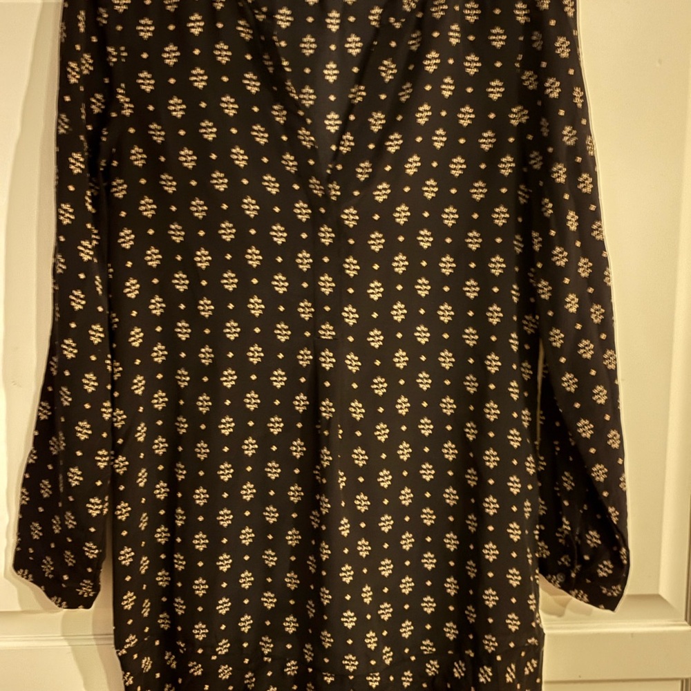 Joie Black  Long‎ Sleeve V-Neck Silk Dress​   Size XS